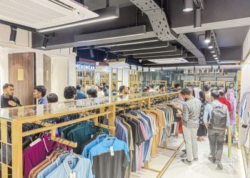 দক্ষিণ বনশ্রীতে ইল্লিয়ীনের ফ্ল্যাগশিপ স্টোরের যাত্রা শুরু