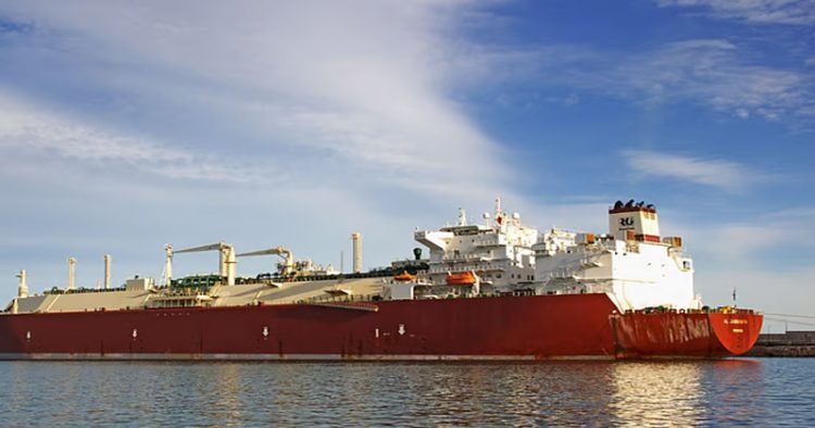 হরমুজ প্রণালি ছেড়ে আসা ১২ জাহাজ পৌঁছেছে চট্টগ্রামে