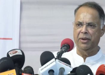 আজ থেকে জ্বালানির মজুত বাড়বে, তবুও চলবে রেশনিং : জ্বালানিমন্ত্রী