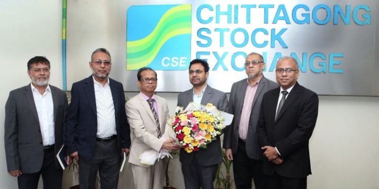 ভারতের সহকারী হাইকমিশনারের চট্টগ্রাম স্টক এক্সচেঞ্জ পরিদর্শন