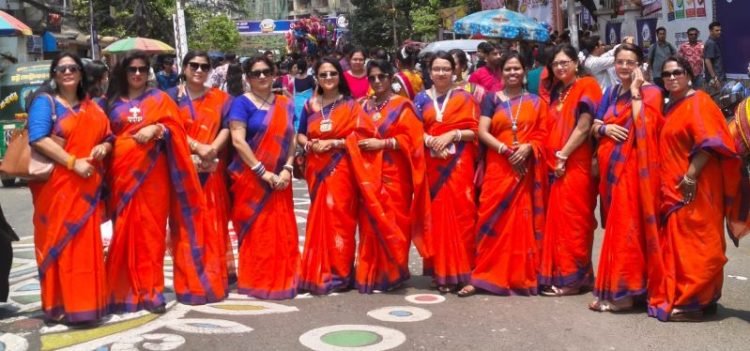 চট্টগ্রামে পহেলা বৈশাখে শিল্পীদের অভিভাবকদের বৈচিত্র্যময় সাজ