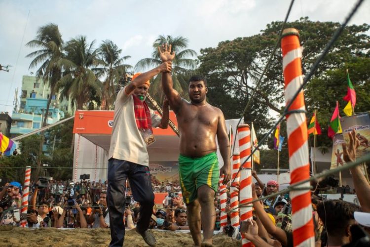 জব্বারের বলীখেলায় এবারও চ্যাম্পিয়ন বাঘা শরীফ