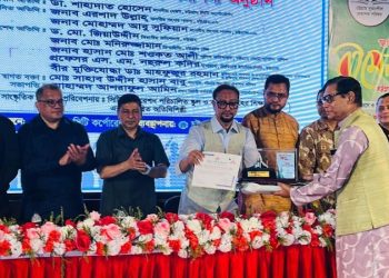 সম্মাননায় ১১ ব্যক্তি-প্রতিষ্ঠান, ইতিহাস নিয়ে বার্তা দিলেন মেয়র শাহাদাত