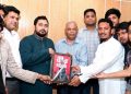 চট্টগ্রাম বিশ্ববিদ্যালয় পরিদর্শনে নাহিদ ইসলাম