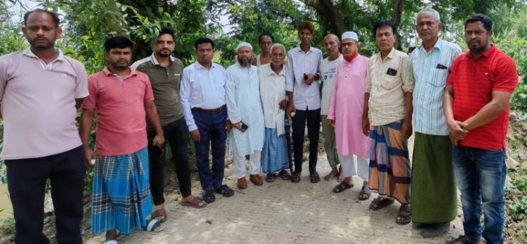 ভাটিখাইনে যুবদল নেতা জিয়াউরের উদ্যোগে সড়ক মেরামত, কমলো দুর্ভোগ