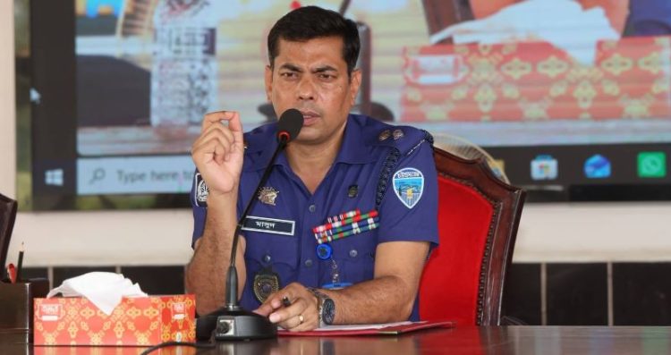 চট্টগ্রাম জেলা পুলিশের কিট প্যারেড, মাসিক কল্যাণ-অপরাধ সভা অনুষ্ঠিত