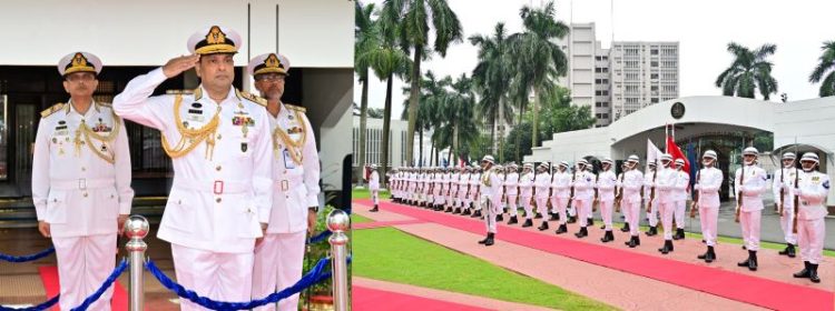 শিখা অনির্বাণে নবনিযুক্ত নৌবাহিনী প্রধানের শ্রদ্ধা নিবেদন
