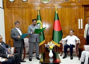 শপথ নিলেন ফটিকছড়ির এমপি সরোয়ার আলমগীর