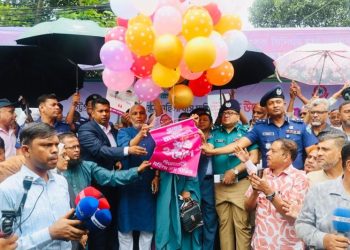 চট্টগ্রামেও নারীদের জন্য চালু হলো বিশেষ বাস সেবা