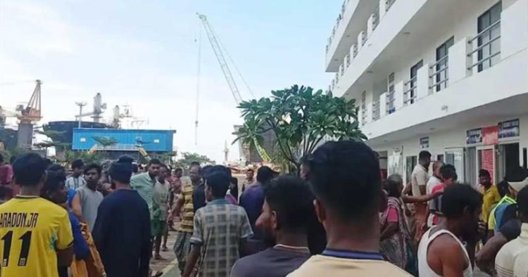 সীতাকুণ্ডে শিপইয়ার্ডে বিষাক্ত গ্যাসে মৃতের সংখ্যা বেড়ে ৯