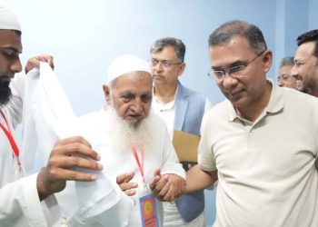 হেফাজত আমিরের সাথে প্রধানমন্ত্রীর সাক্ষাৎ