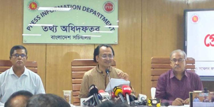 শেখ হাসিনা দেশে ফিরলে পূর্ণ নিরাপত্তা ও আইনি সহায়তা পাবেন : তথ্য উপদেষ্টা