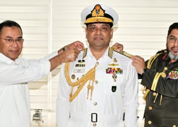 এডমিরাল পদে পদোন্নতি পেলেন নৌবাহিনী প্রধান খোন্দকার মিসবাহ