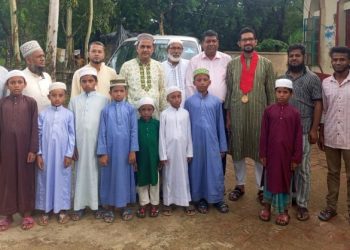 বাঁশখালীতে এতিমখানায় এপেক্স ক্লাব অব কর্ণফুলীর খাদ্যসামগ্রী বিতরণ