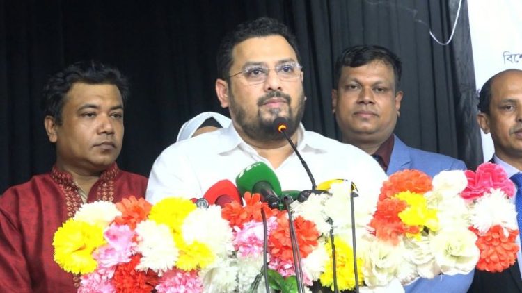 আইন পেশায় সফলে সততা, শৃঙ্খলা ও দক্ষতার বিকল্প নেই : প্রতিমন্ত্রী হেলাল