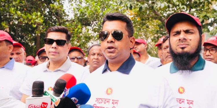 নাগরিকদের আস্থার জায়গা হতে হবে সরকারি কর্মকর্তাদের : ডিসি জাহিদ