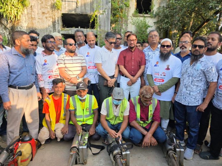ডেঙ্গু প্রতিরোধে ঝুঁকিপূর্ণ এলাকায় চসিকের বিশেষ অভিযান, নাগরিকদের সচেতন হওয়ার আহ্বান