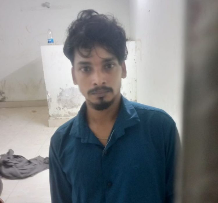 হালিশহরে অস্ত্রের মুখে সাংবাদিককে জিম্মি, প্রধান আসামি ভেড়া সাইফুল গ্রেপ্তার